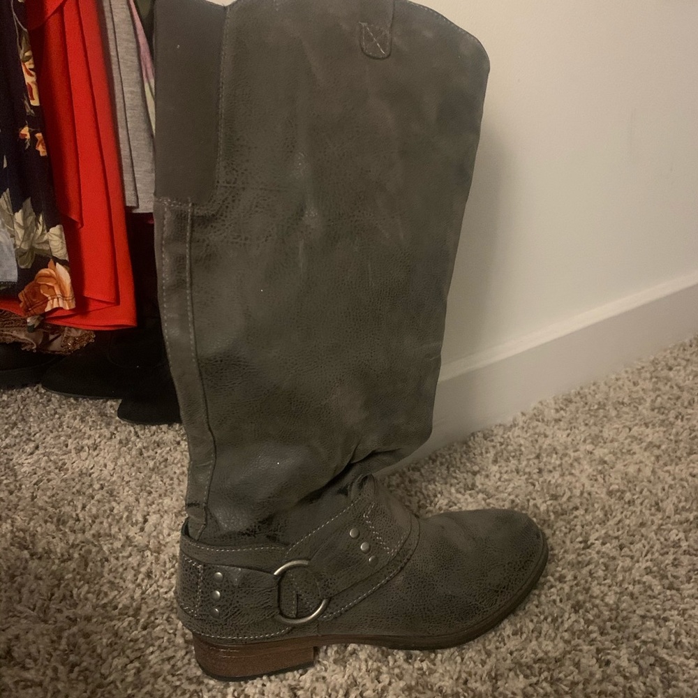 Crown Vintage Boots